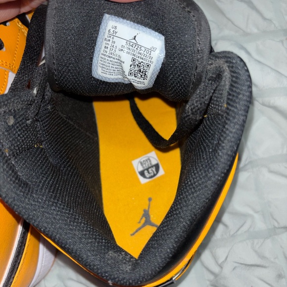 Nike Black and Yellow High-Top Sneakers - Picture 4 of 6